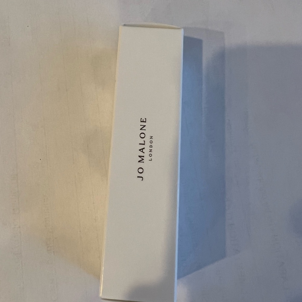 New Jo Malone Jasmine and Neroli facial oil - Picture 2 of 4